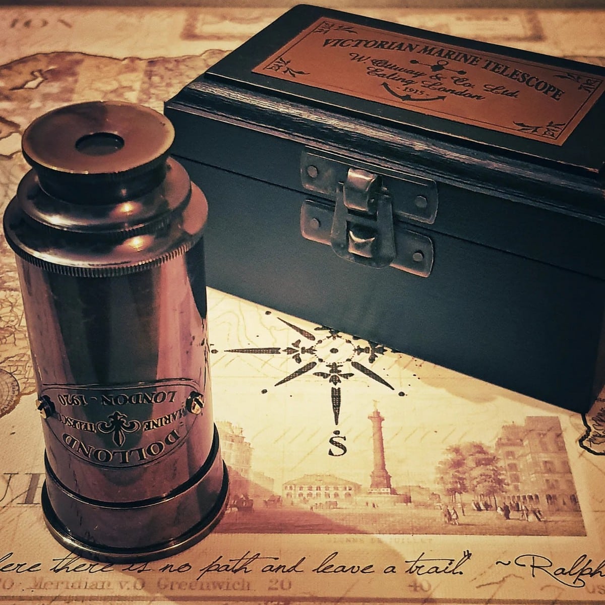 Brass Made Brown Colored Antique Telescope With Wooden Box For Storage