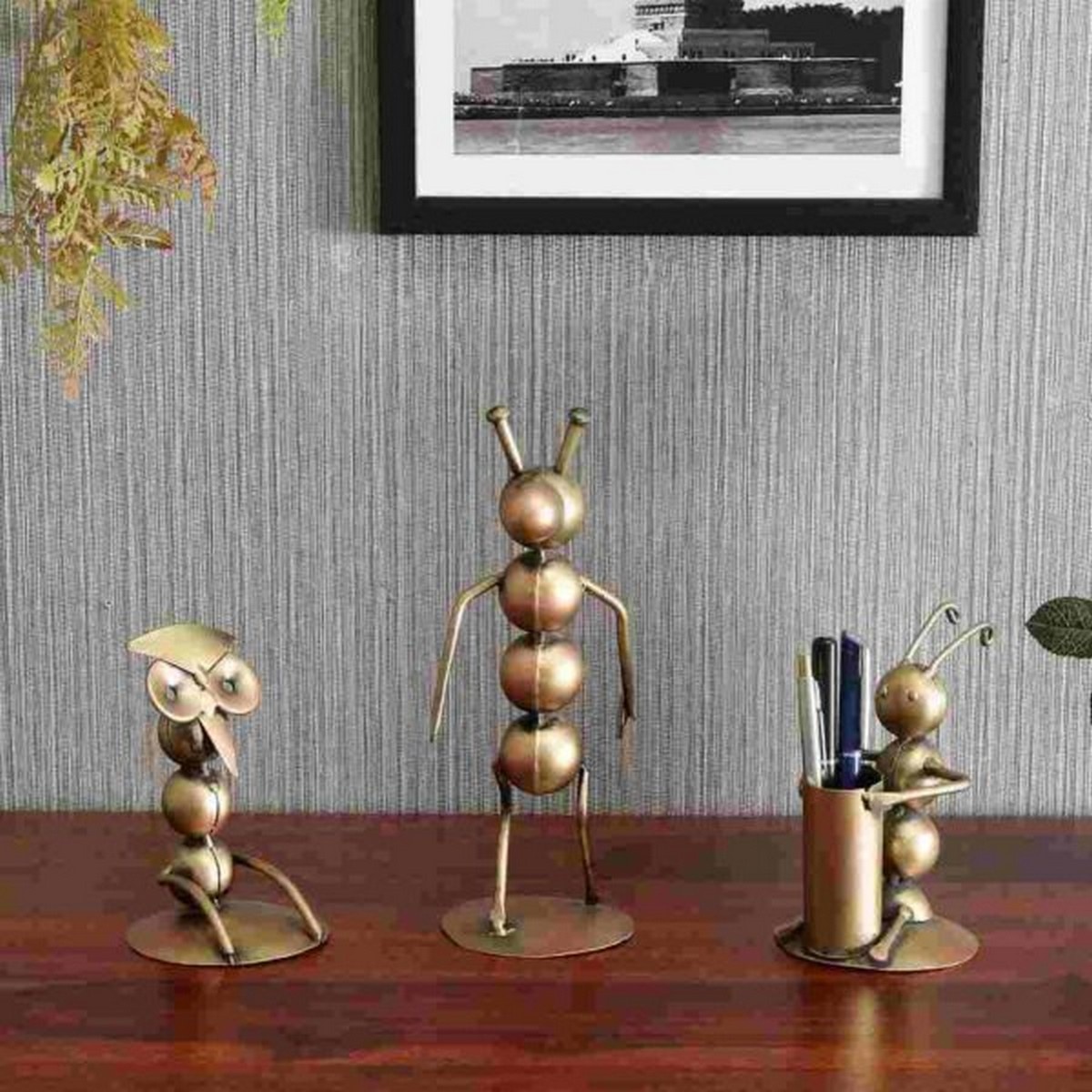 Iron Made Ant Shape Looking Set of 3 Decorative Showpiece