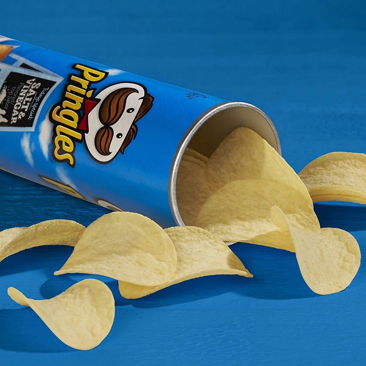 Pringles Salt & Vinegar Potato Crisps, Pack of 2 (158 gm Each)